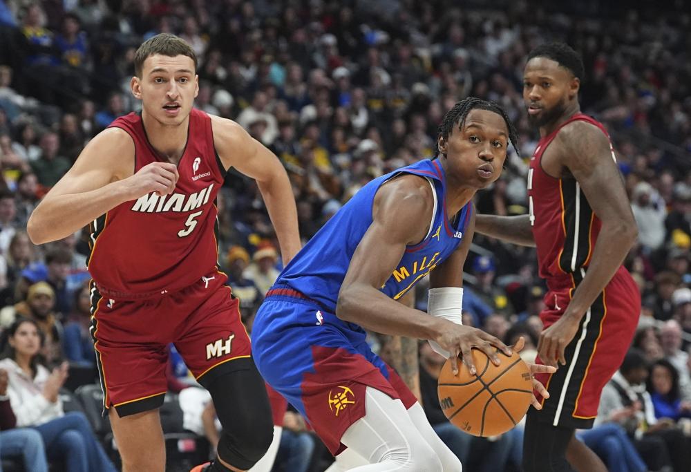 以运动员身 以运动员身