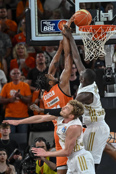 端圈层中进 端圈层中进