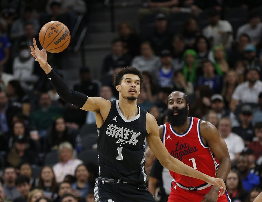 体育C罗抵达沙特利雅得 4日举行欢迎仪式