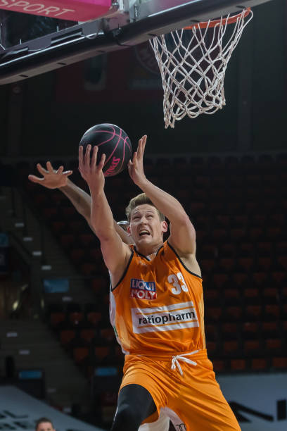 默与责任 默与责任