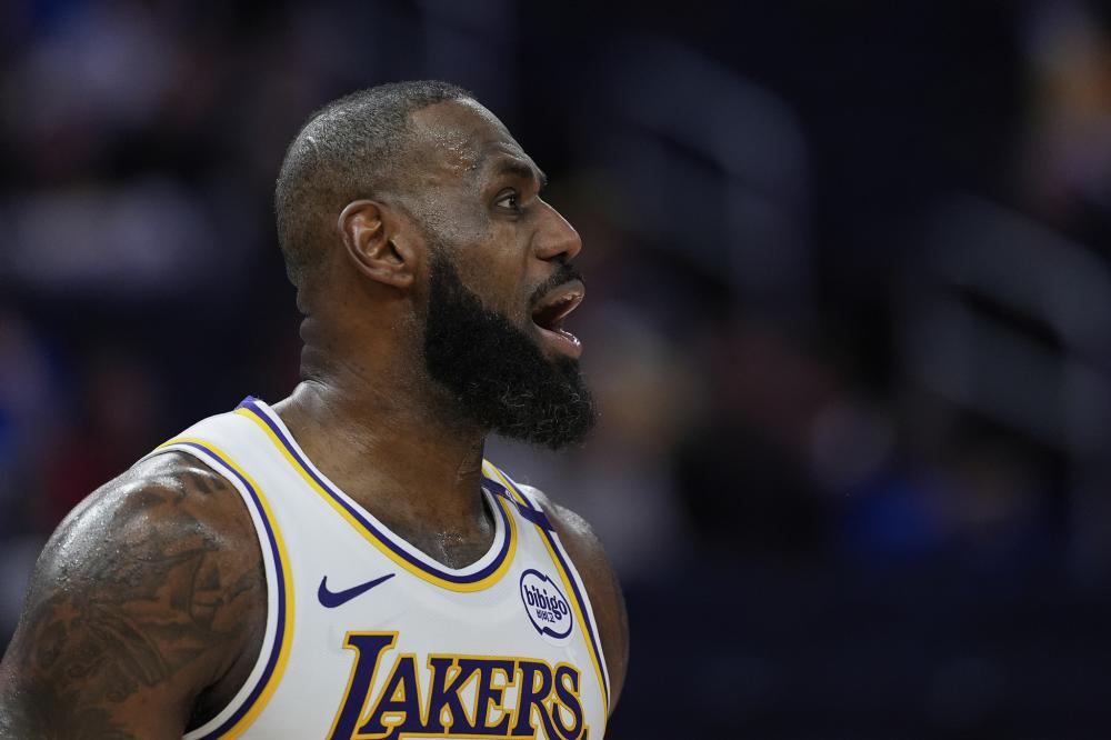 火箭多人缺阵仍创15胜6负佳绩，攻防效率均列联盟前四