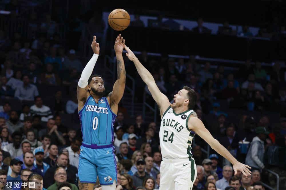 《明日方舟》限定干员“塑心”前瞻PV 动作演示公开